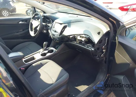 2018 Chevrolet Cruze Ls Auto z USA, uszkodzony, nr VIN 1G1BC5SM8J7227791